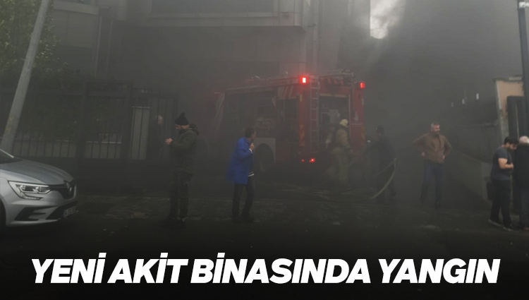 Yeni Akit gazetesi ve Akit TV'nin merkez binasında yangın çıktı. İtfaiye ekiplerinin müdahalesi sürüyor